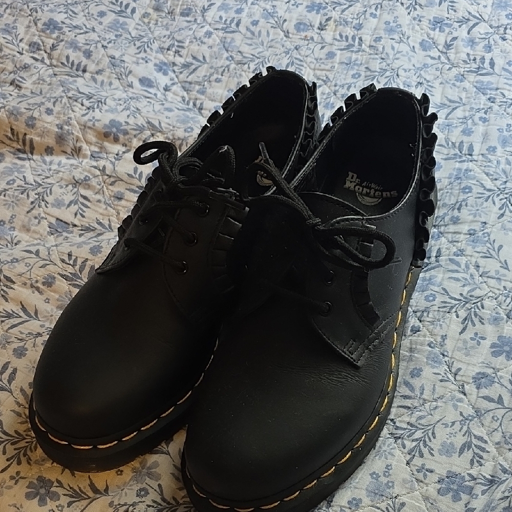 Dr.Martens Womens Frill Nappa Leather Size 8.